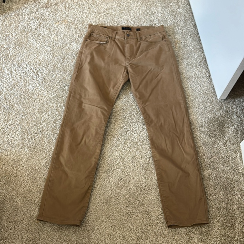 Lucky Brand 122 Slim Straight size 33/32